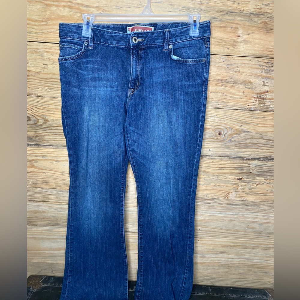 Curvy Flare Jeans
